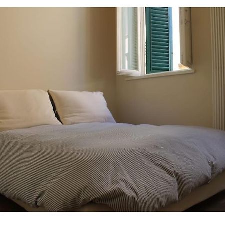 Appartamento Moderno In Centro Storico Лукка Экстерьер фото